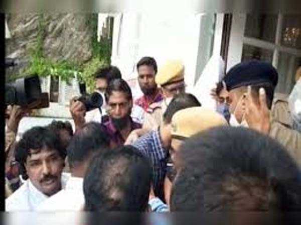 अजमेर में माकन के संवाद कार्यक्रम में कार्यकर्ताओं का हंगामा